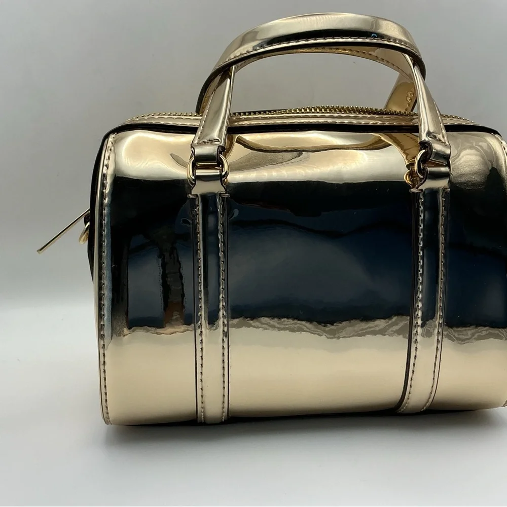 Michael Kors Jet Set Mini Duffel Crossbody Pale Gold Metallic NWOT - Picture 3 of 8